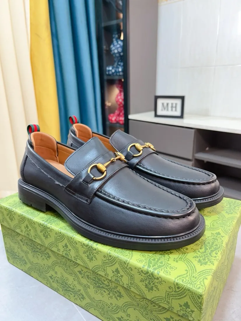 Men's shoes 💰500🌹🌹[GUCCI Gucci] A new style of formal men's leather shoes is coming ~ The original quality upper is made of Italian cowhide➕The leather is soft and delicate, comfortable and soft. The top layer of genuine leather, rubber wear-resistant outsole, the shoe shape is dignified and domineering, and the luxury charm is not concealed! The natural and free nouveau riche leads the trend. Code number: 38-44